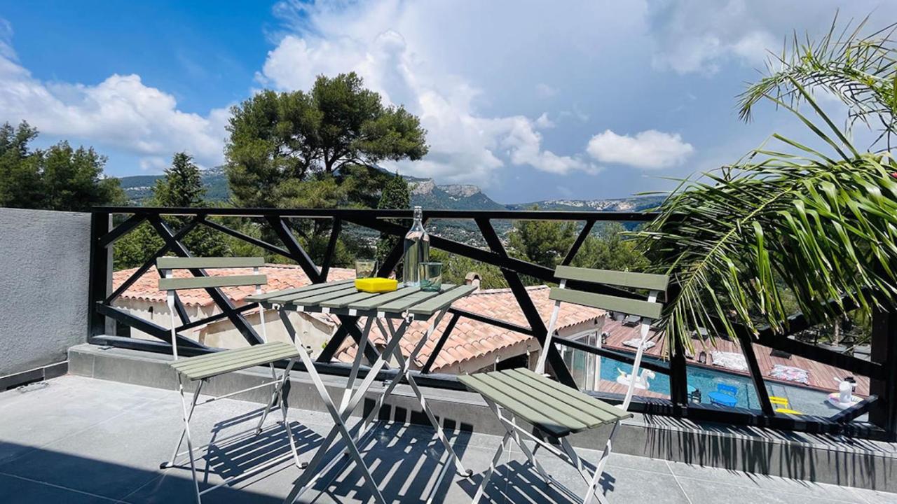 Villa Holistika : Bed And Breakfast / Pool / Air Conditioning/ Mont Faron Тулон Екстер'єр фото