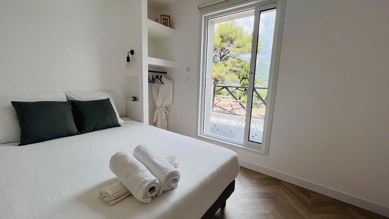 Villa Holistika : Bed And Breakfast / Pool / Air Conditioning/ Mont Faron Тулон Екстер'єр фото